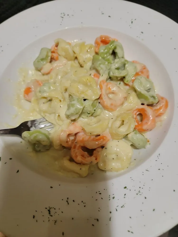 Tortellini w Alfredo Sauce